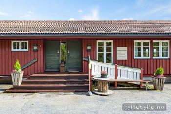 Klikk for stort bilde av 'Flott storhytte på fjellet - nær Hamar og Mjøsa'