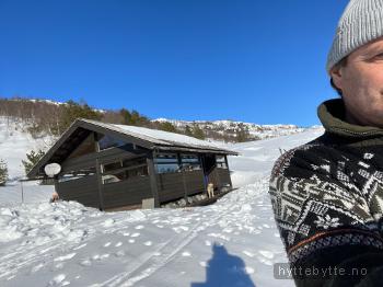 Klikk for stort bilde av 'Fjellhytte panorama utsikt med kort vei sjø(15m bil)'